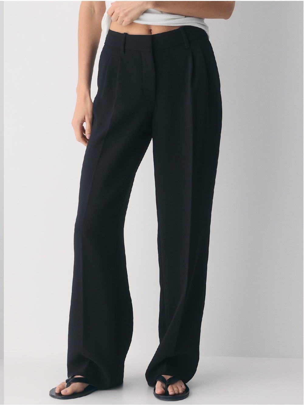 Aritzia The Effortless Pant™ Lo-Rise - Crepette™
